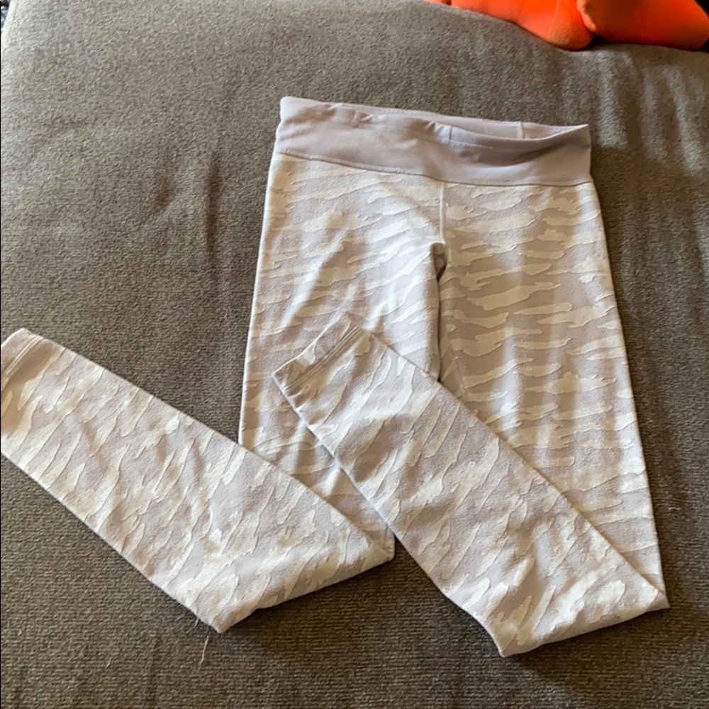 Camo Under Armor Leggings S